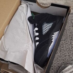 Jordan 5 Retro OG Black and Metallic Silver